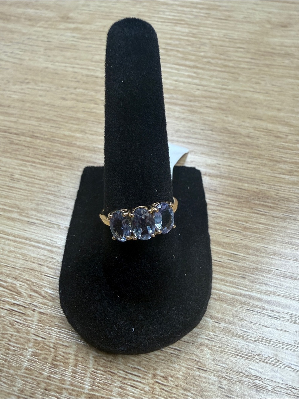 10k Gold Ring with 3 Tanzanite Stones - size 7